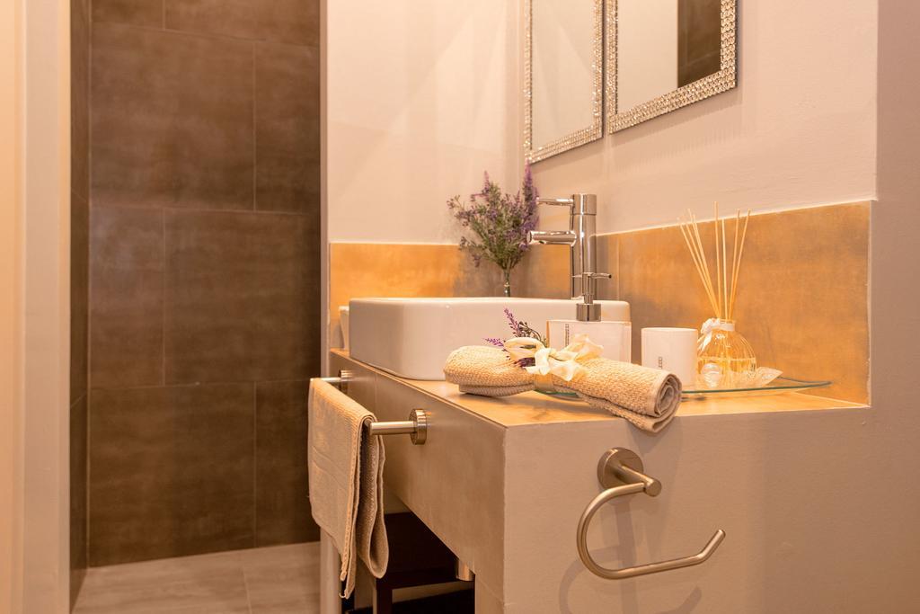 Heraclea Residential Apartments Hvar Town Room photo