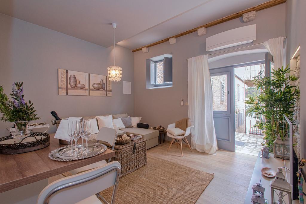 Heraclea Residential Apartments Hvar Town Room photo