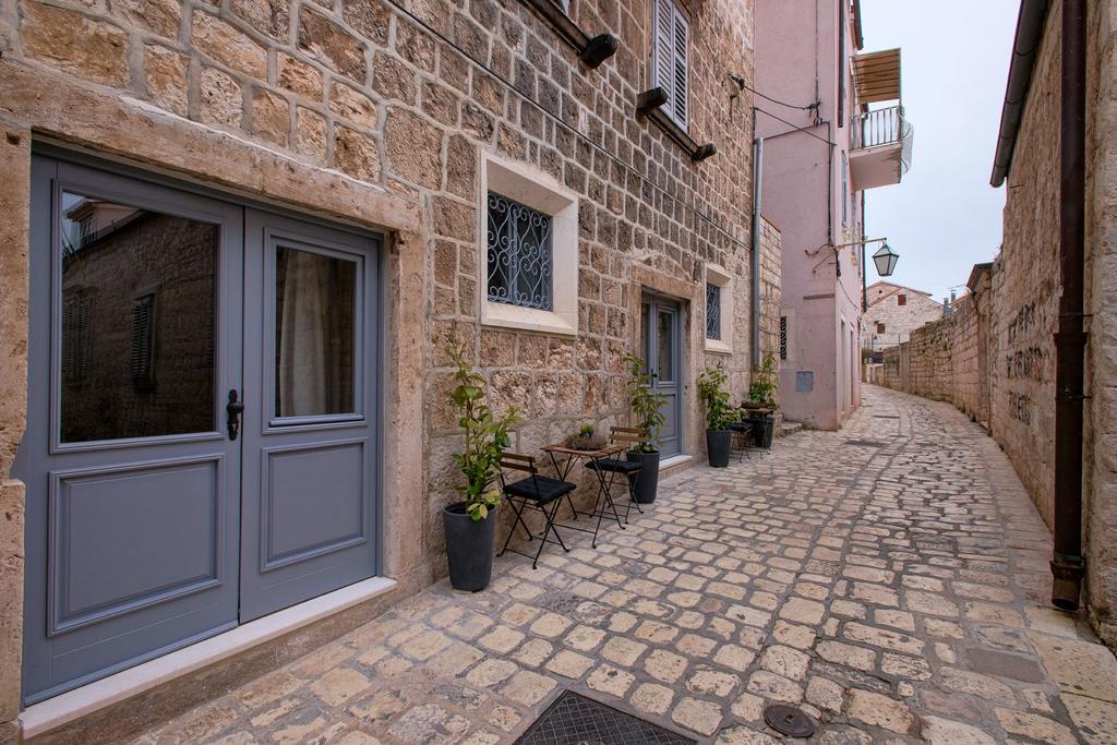 Heraclea Residential Apartments Hvar Town Room photo