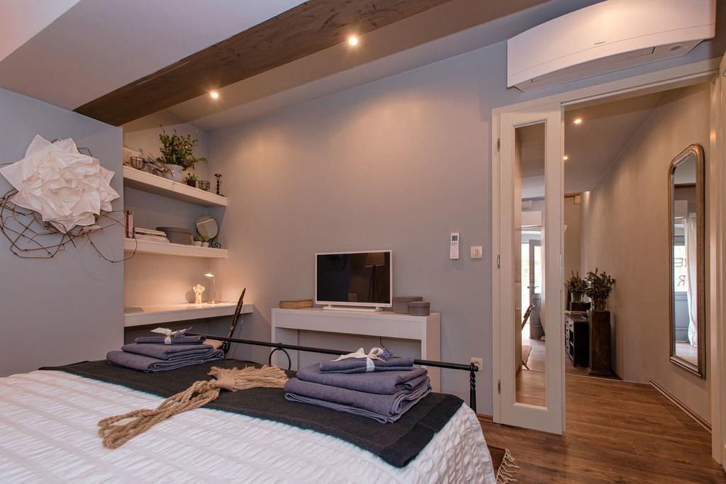 Heraclea Residential Apartments Hvar Town Room photo