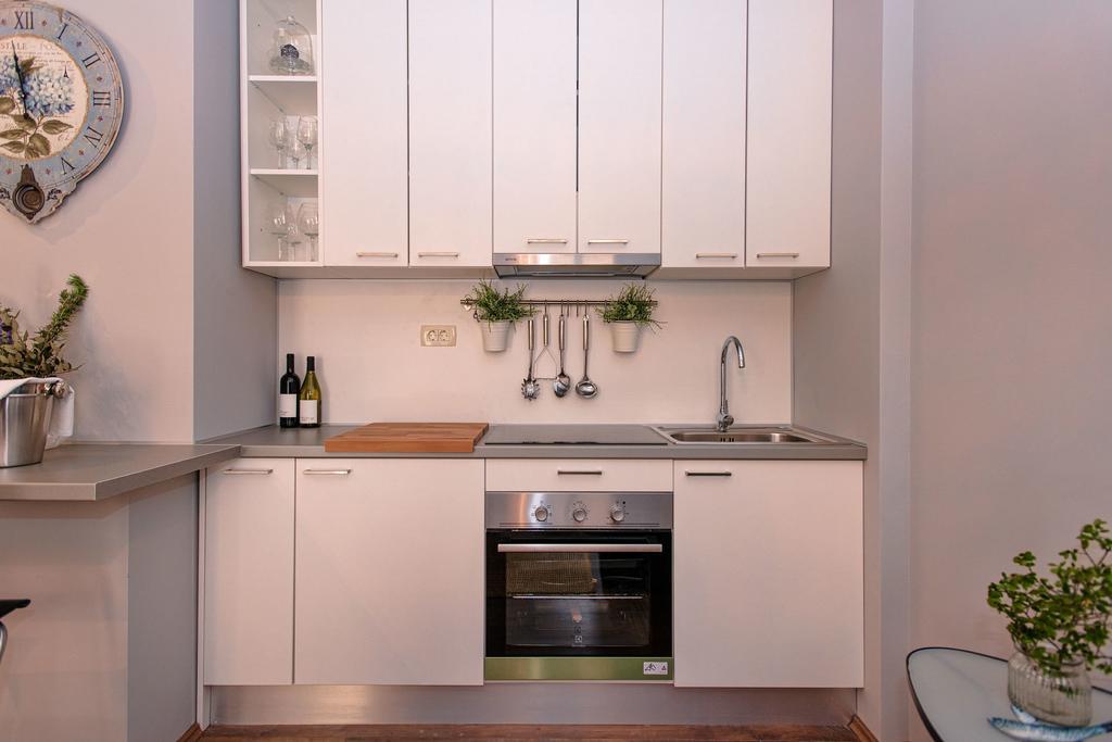 Heraclea Residential Apartments Hvar Town Room photo