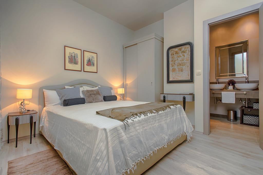 Heraclea Residential Apartments Hvar Town Room photo